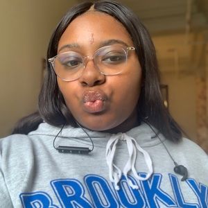 Meet your Posher, Ronnette